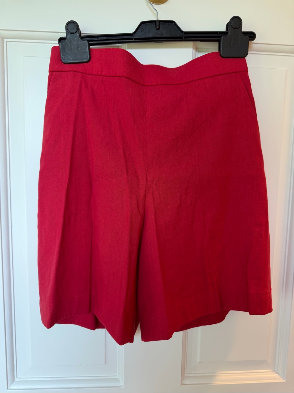 THEORY CL pull on short linen blend cherry red size P NWT